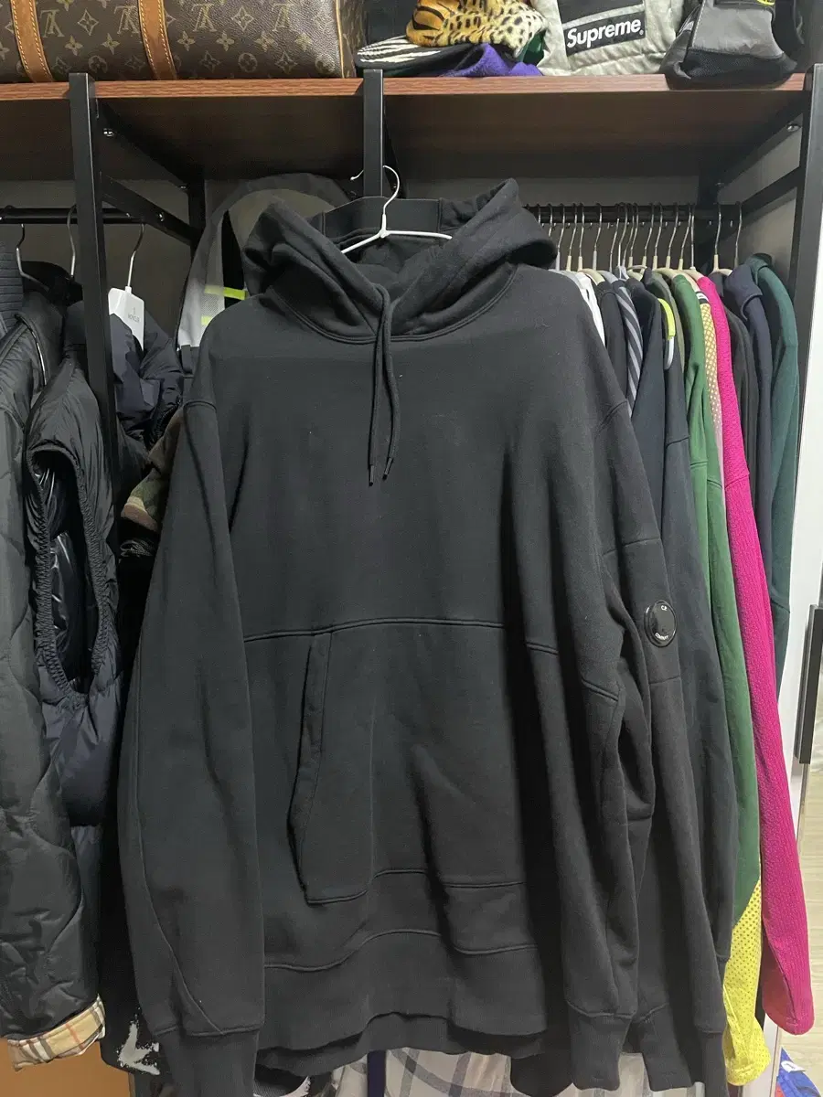 CP COMPANY 검정 후드